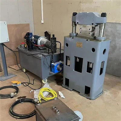 Pressa idraulica da 30 tonnellate per acciaio di Damasco